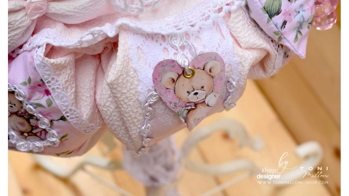 Lumanare de botez cu ursuleti roz, dantela roz si pattern floral cu trandafiri Teddy Bear Pink 18
